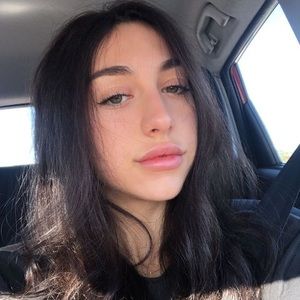 Meet your Posher, Alexia